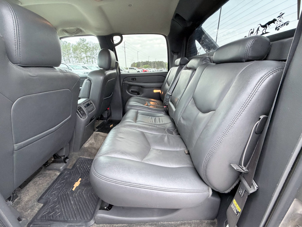 Used 2003 Chevrolet Avalanche 2WD image 21