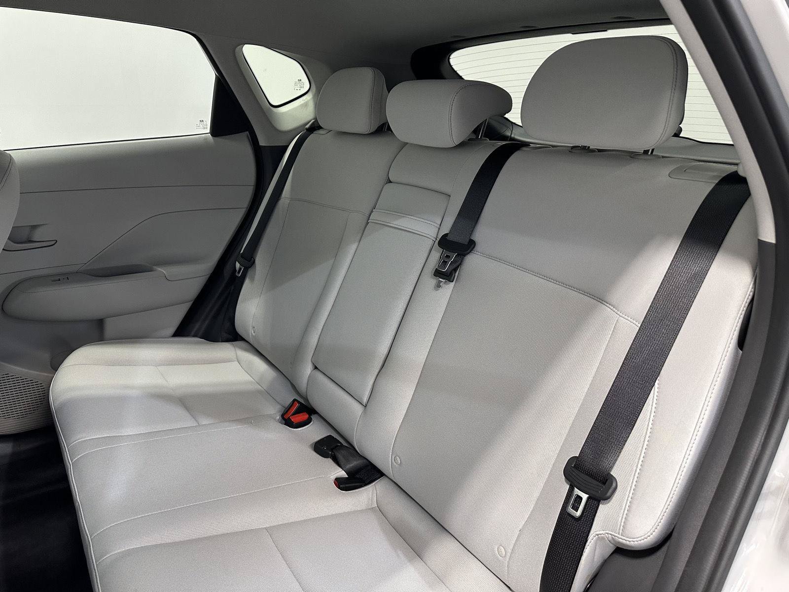 Certified 2024 Hyundai Kona SEL AWD/4WD image 27