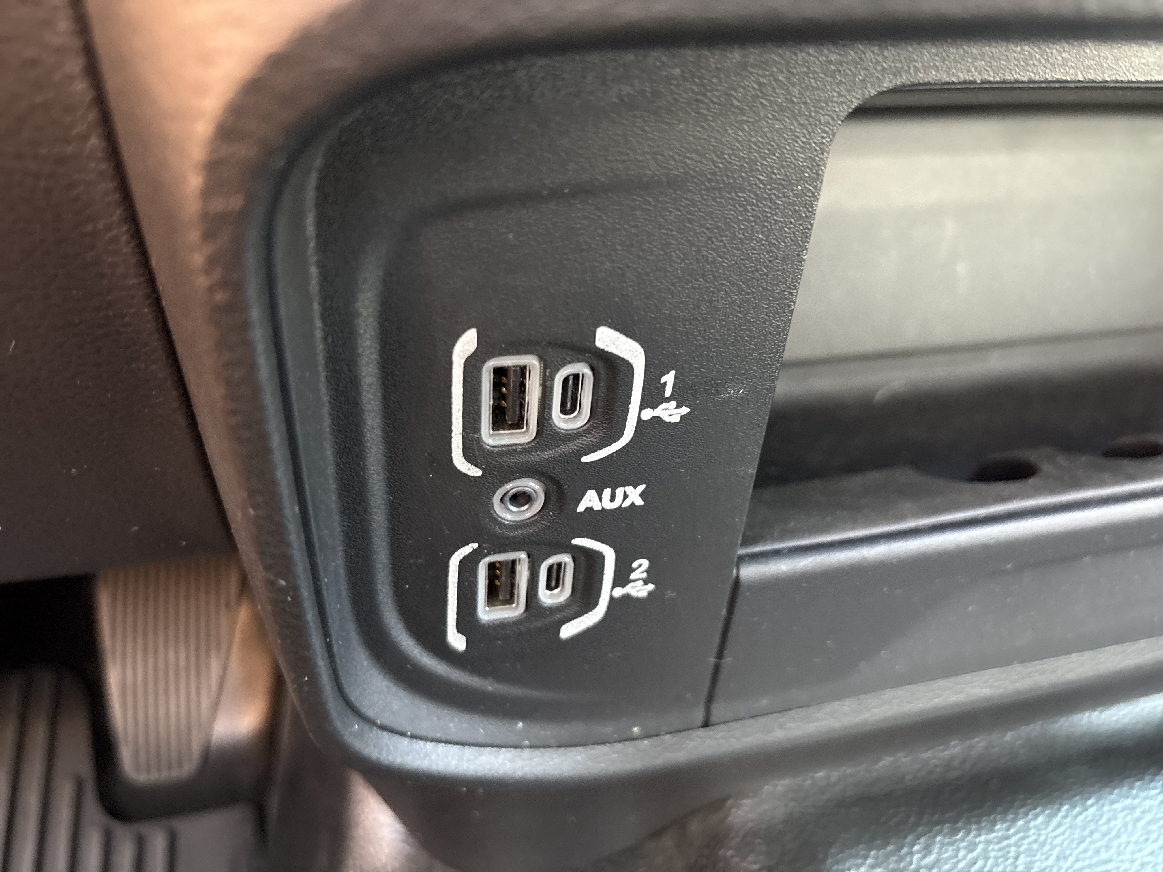 Used 2024 RAM 2500 Tradesman w/ Chrome Appearance Group AWD/4WD image 29