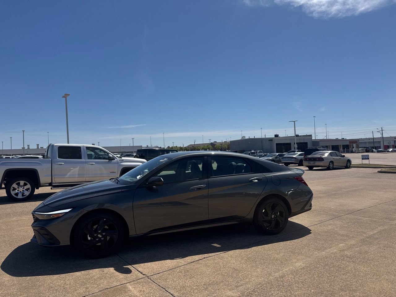 Used 2026 Hyundai Elantra Sport image 12