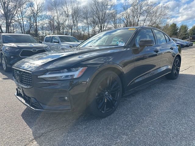 Used 2023 Volvo S60 B5 Plus w/ Climate Package image 3