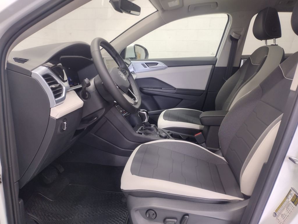 New 2026 Volkswagen Taos SE AWD/4WD image 22