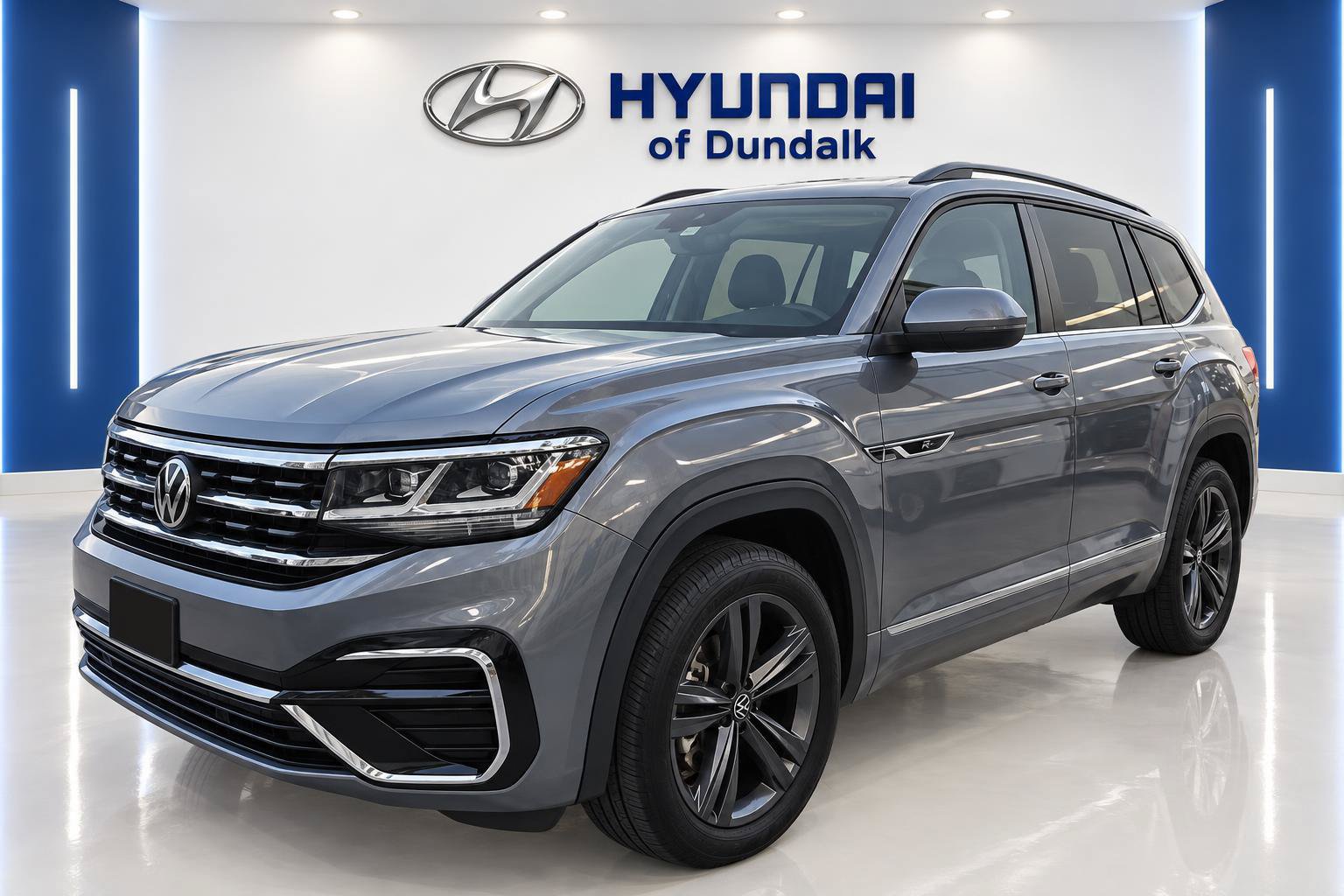 Used 2021 Volkswagen Atlas SE w/ Panoramic Sunroof Package FWD image 1