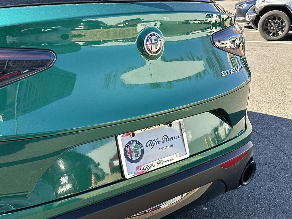 New 2026 Alfa Romeo Stelvio Sprint AWD/4WD image 11