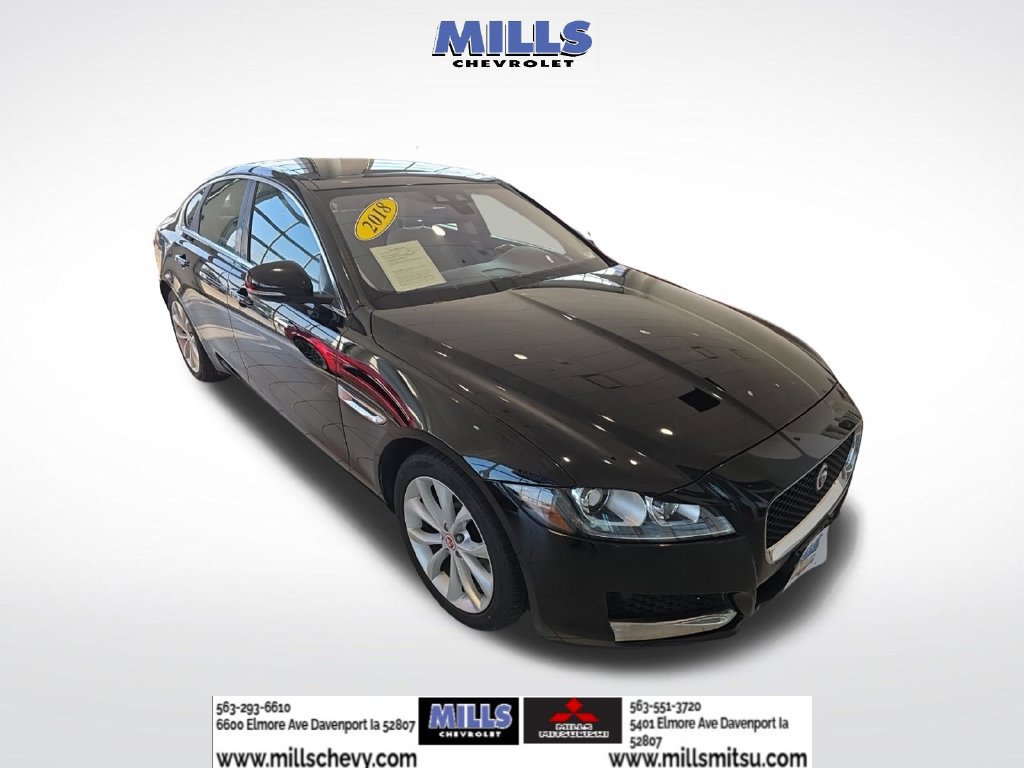 Used 2018 Jaguar XF Premium AWD/4WD image 3