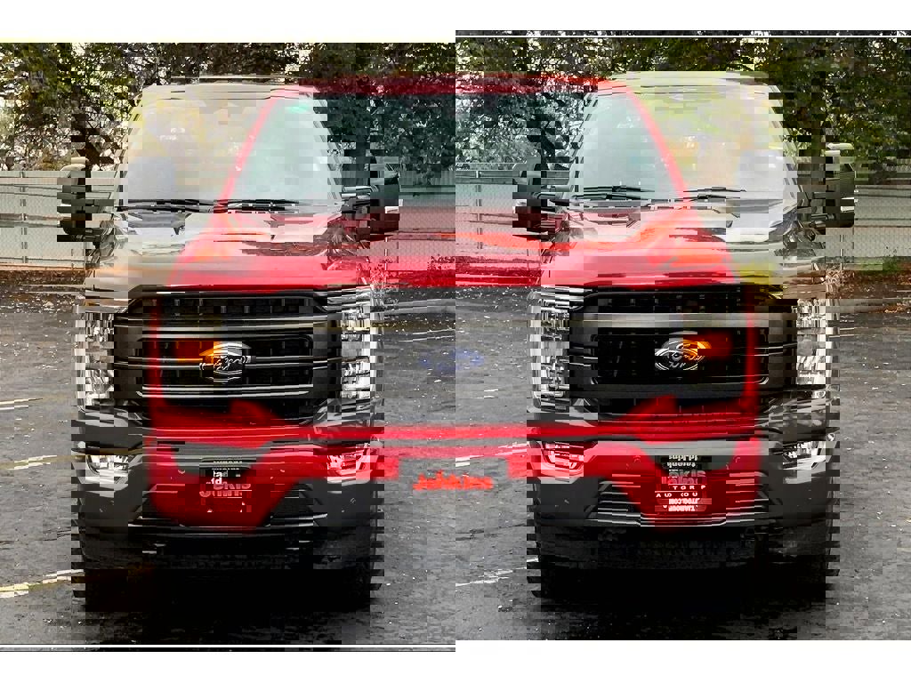 Used 2023 Ford F150 Lariat image 3