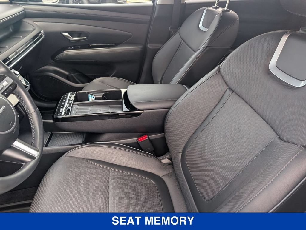 Used 2025 Hyundai Tucson Limited AWD/4WD image 14