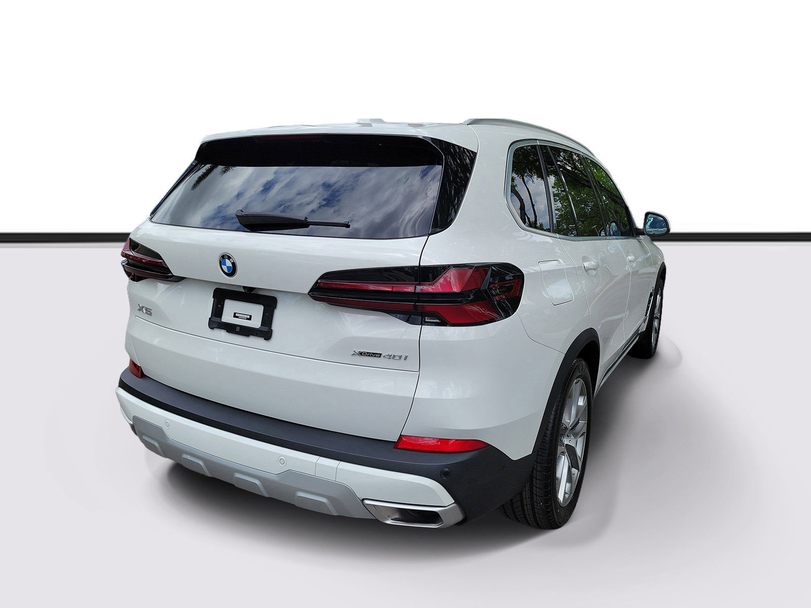 Certified 2024 BMW X5 xDrive40i w/ Premium Package AWD/4WD image 4