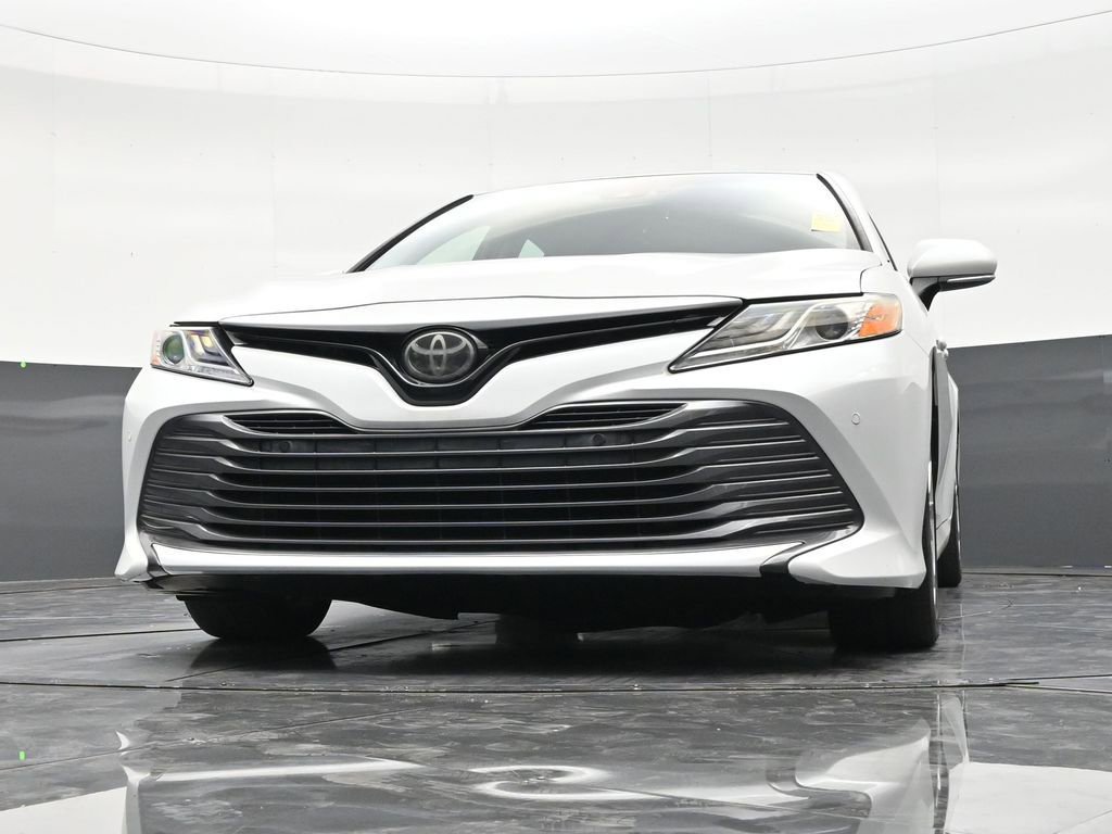 Used 2018 Toyota Camry XLE FWD image 27