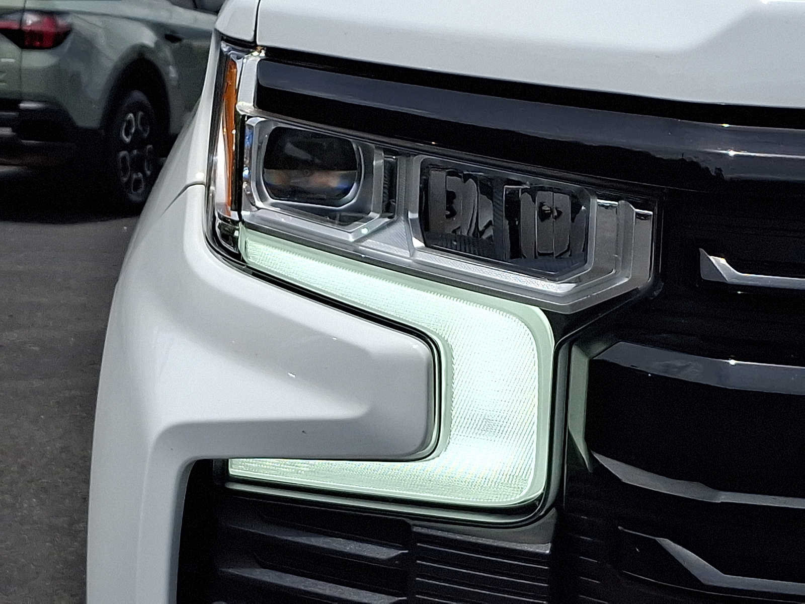 Used 2024 Chevrolet Silverado 1500 LT Trail Boss w/ Convenience Package II AWD/4WD image 10