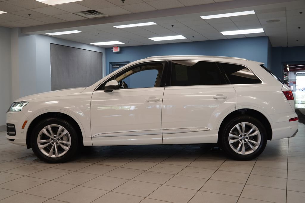 Used 2019 Audi Q7 3.0T Premium Plus w/ Premium Plus Package AWD/4WD image 2