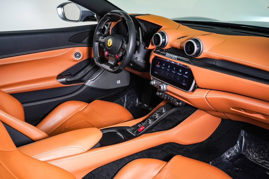 Used 2019 Ferrari Portofino RWD image 17