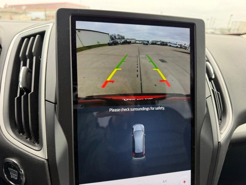 Used 2024 Ford Edge SEL image 17