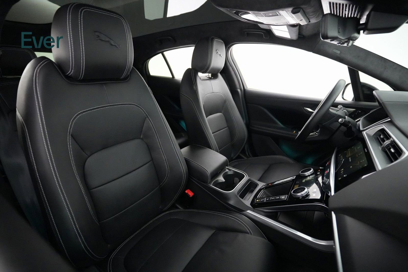 Used 2024 Jaguar I-PACE R-Dynamic HSE image 8