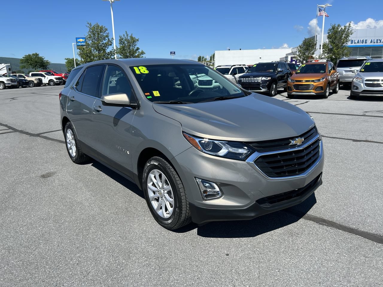 Used 2018 Chevrolet Equinox LT AWD/4WD image 1