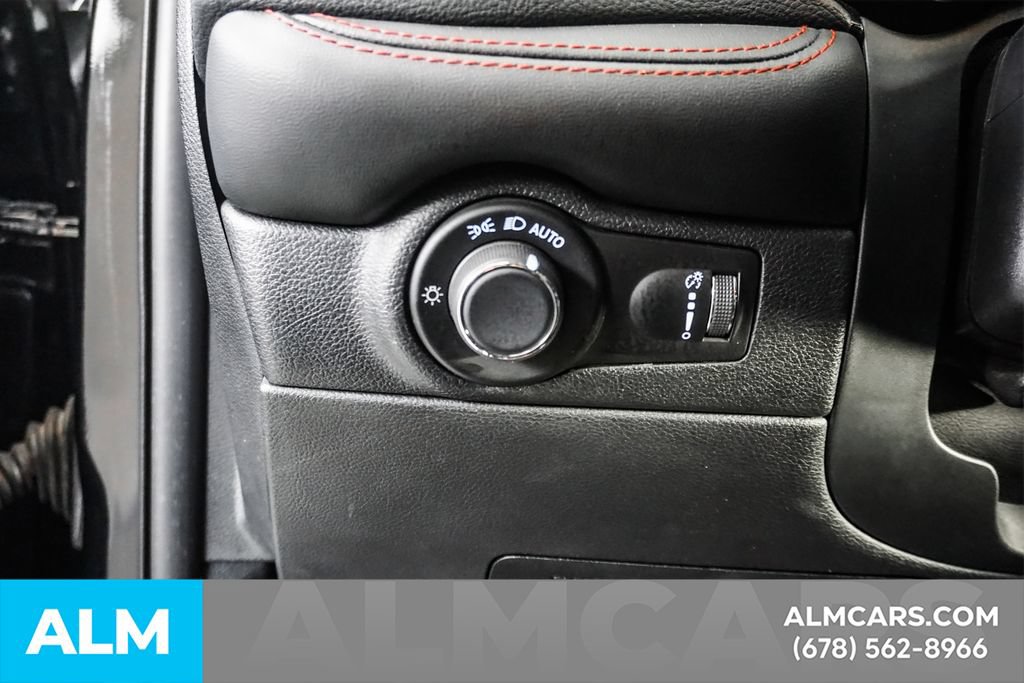 Used 2025 Dodge Durango R/T AWD/4WD image 31