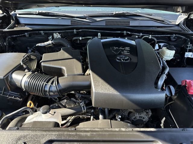 Used 2018 Toyota Tacoma SR5 image 30