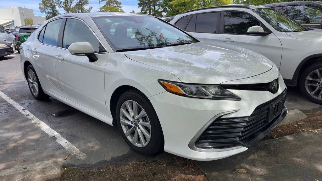 Used 2023 Toyota Camry LE FWD image 1