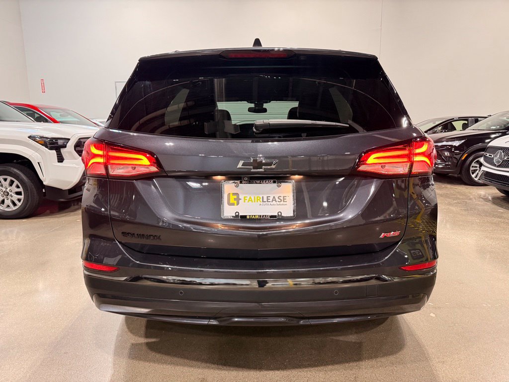 Used 2022 Chevrolet Equinox RS w/ RS Leather Package FWD image 6