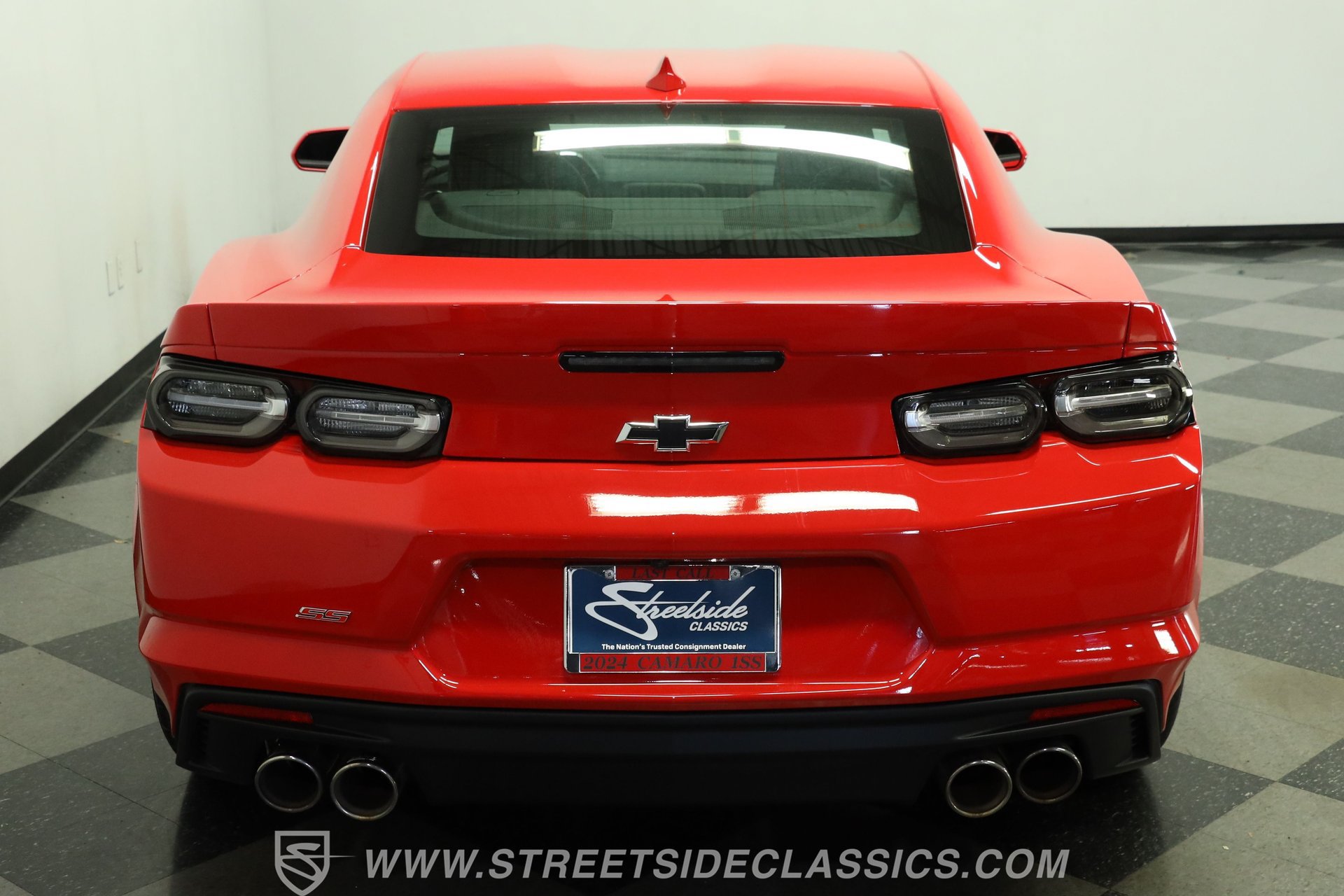 Used 2024 Chevrolet Camaro SS RWD image 9