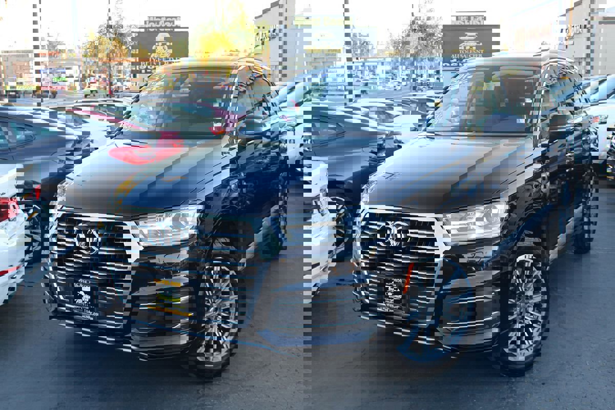 Used 2017 Audi Q7 3.0T Premium Plus image 41