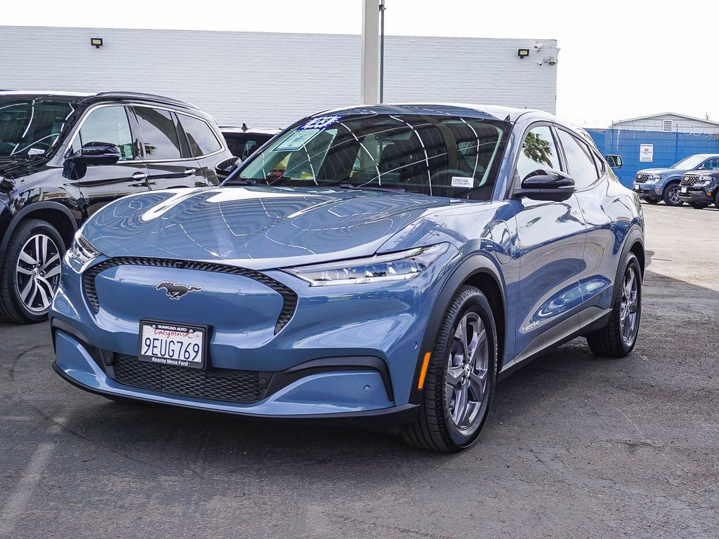 Used 2023 Ford Mustang Mach-E Select image 3