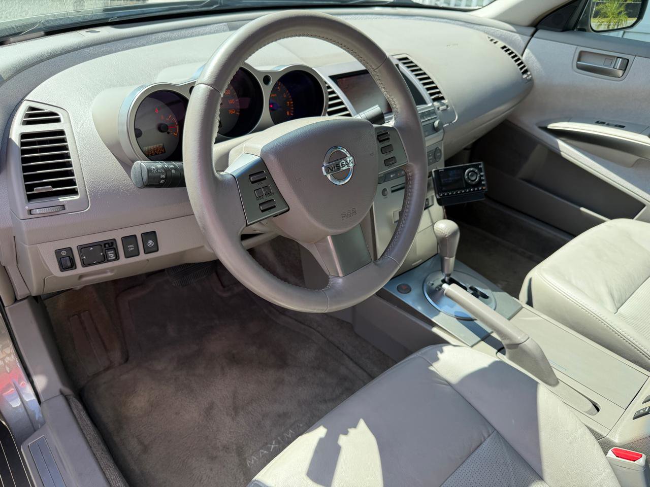Used 2004 Nissan Maxima 3.5 SE image 7