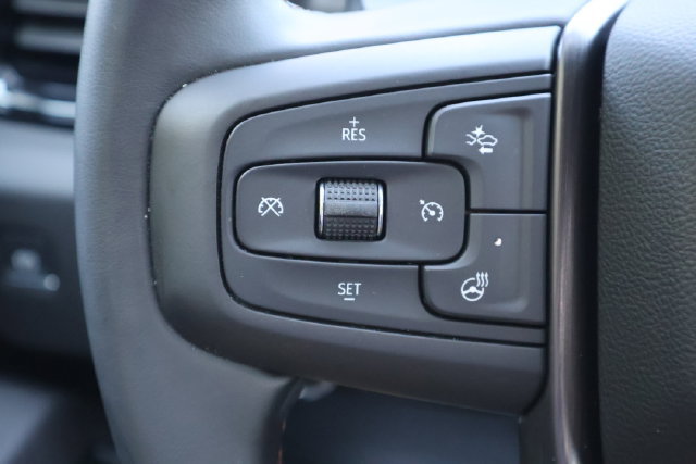 Used 2025 GMC Sierra 1500 AT4 w/ AT4 Premium Package AWD/4WD image 8