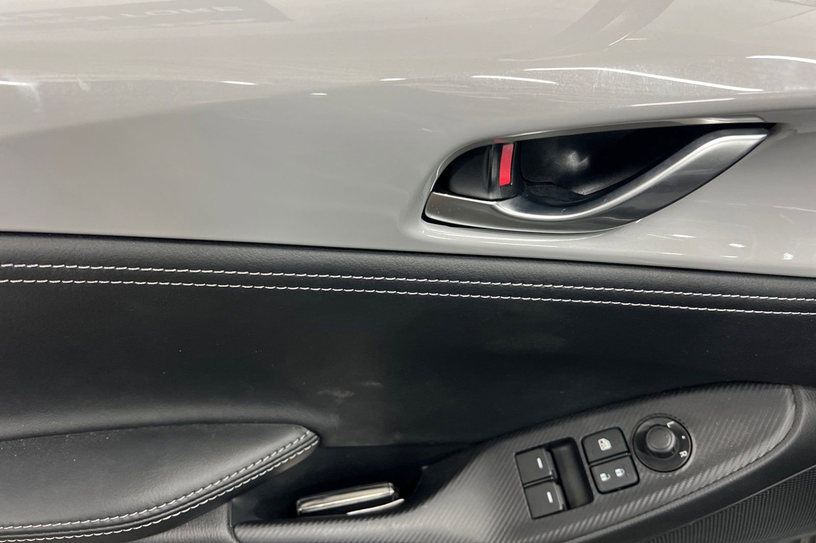 Used 2024 MAZDA MX-5 Miata RF Grand Touring w/ Weather Package image 9