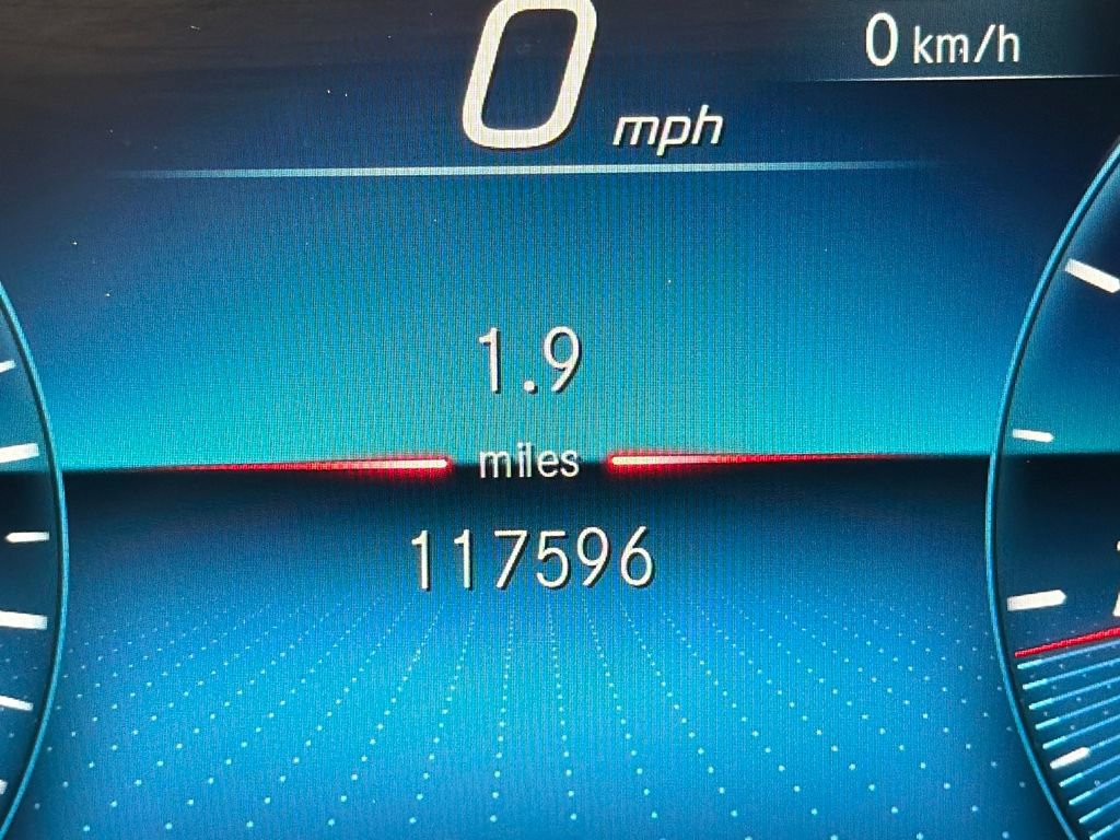 Used 2020 Mercedes-Benz GLE 350 image 4