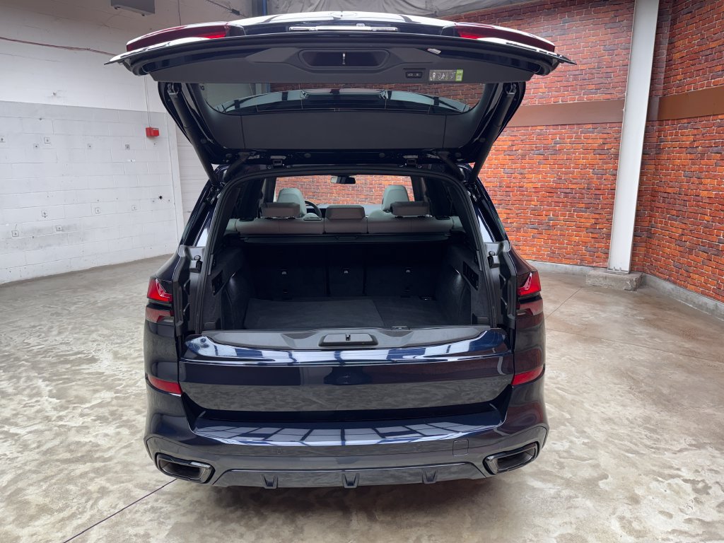 Certified 2026 BMW X5 xDrive40i w/ M Sport Package AWD/4WD image 27