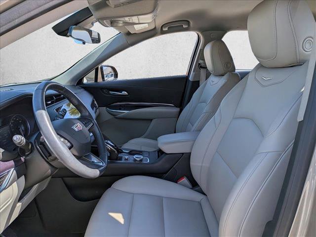 Used 2023 Cadillac XT4 Luxury image 14