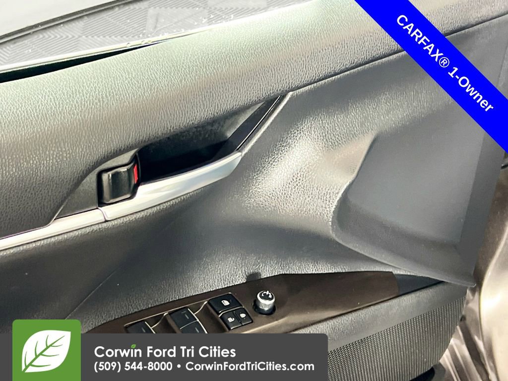 Used 2024 Toyota Camry XSE image 12