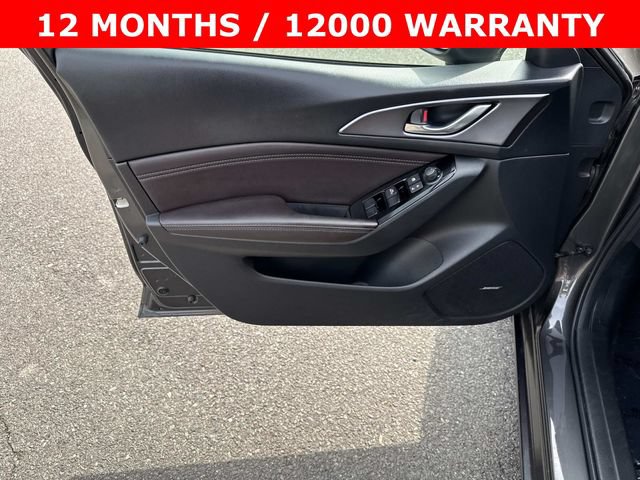 Used 2018 MAZDA MAZDA3 Grand Touring w/ Premium Equipment Package FWD image 13