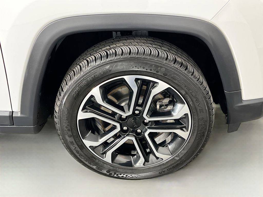 Used 2023 Jeep Compass Limited image 36