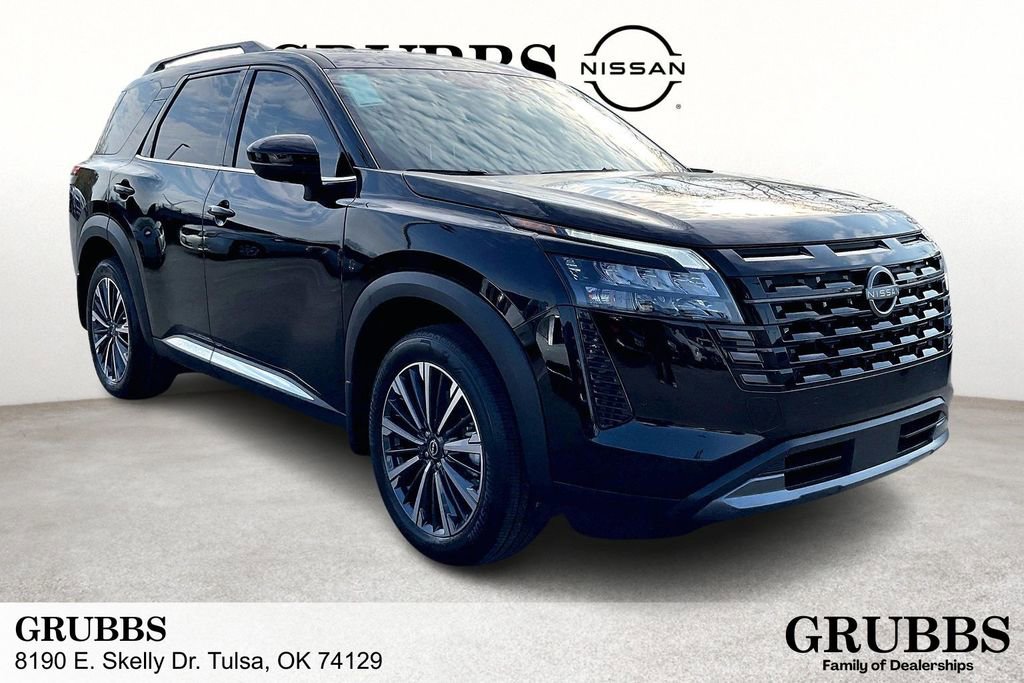 New 2026 Nissan Pathfinder Platinum w/ Cargo Package