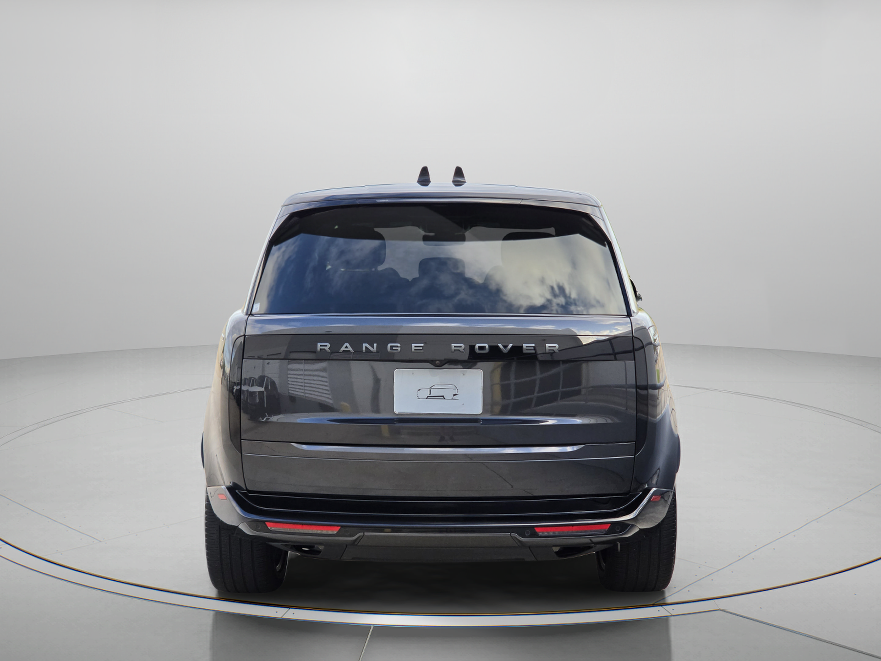 Certified 2025 Land Rover Range Rover SE AWD/4WD image 4