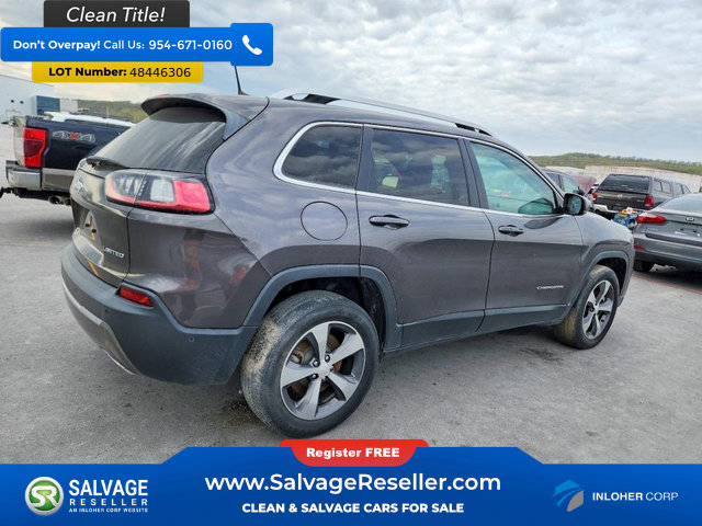 Used 2019 Jeep Cherokee Limited w/ Luxury Group AWD/4WD image 4