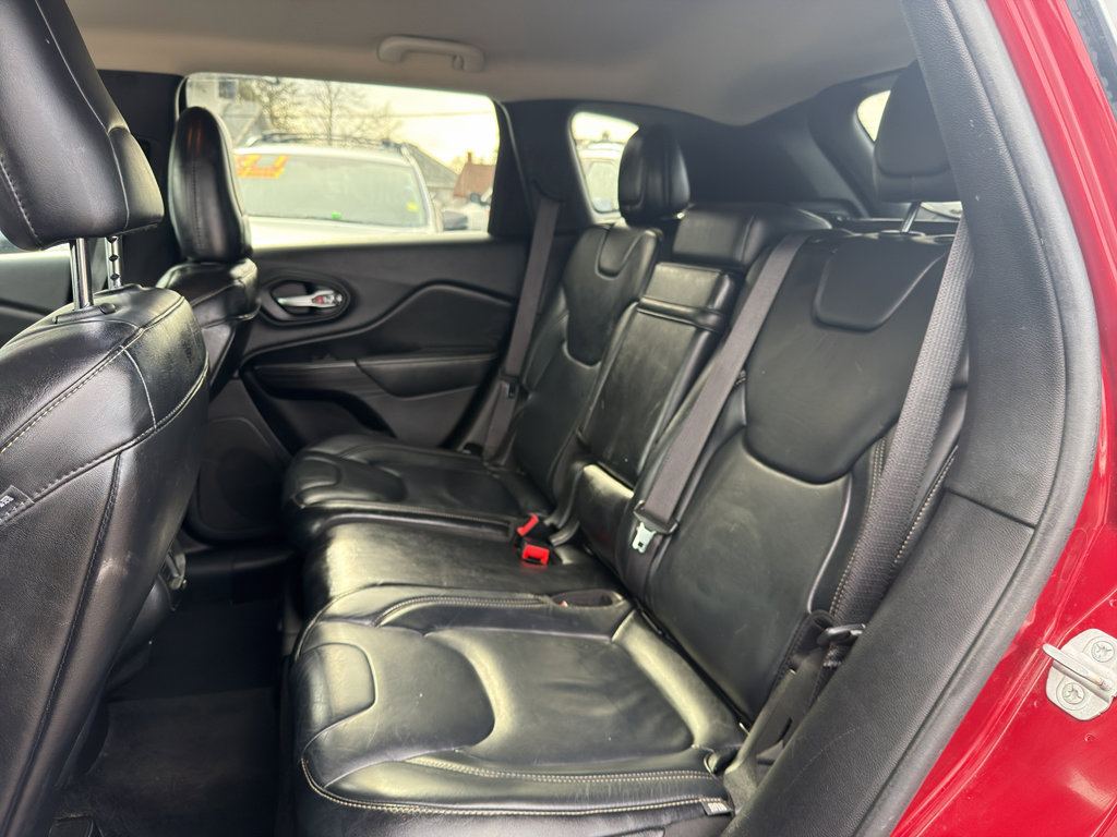 Used 2014 Jeep Cherokee Limited image 16