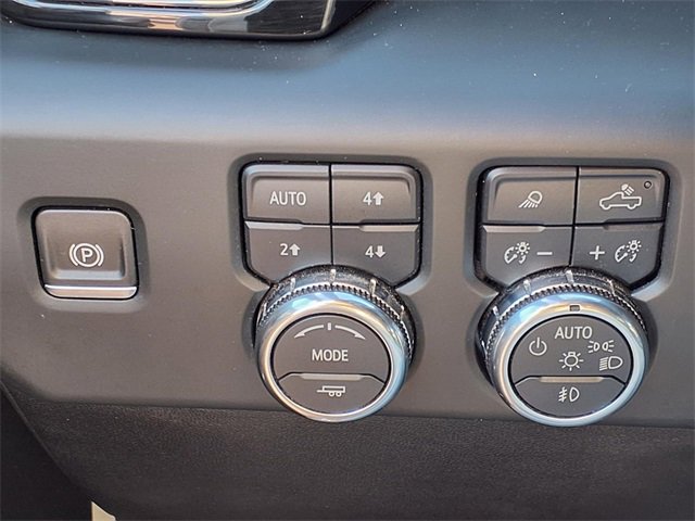 Used 2024 GMC Sierra 1500 AT4 w/ AT4 Premium Package image 18