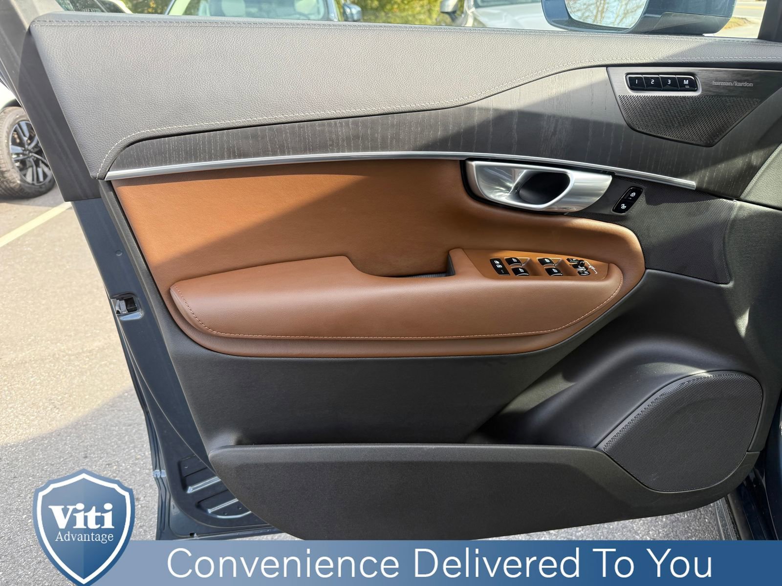 Certified 2024 Volvo XC90 B6 Ultimate w/ Protection Package Premier image 16