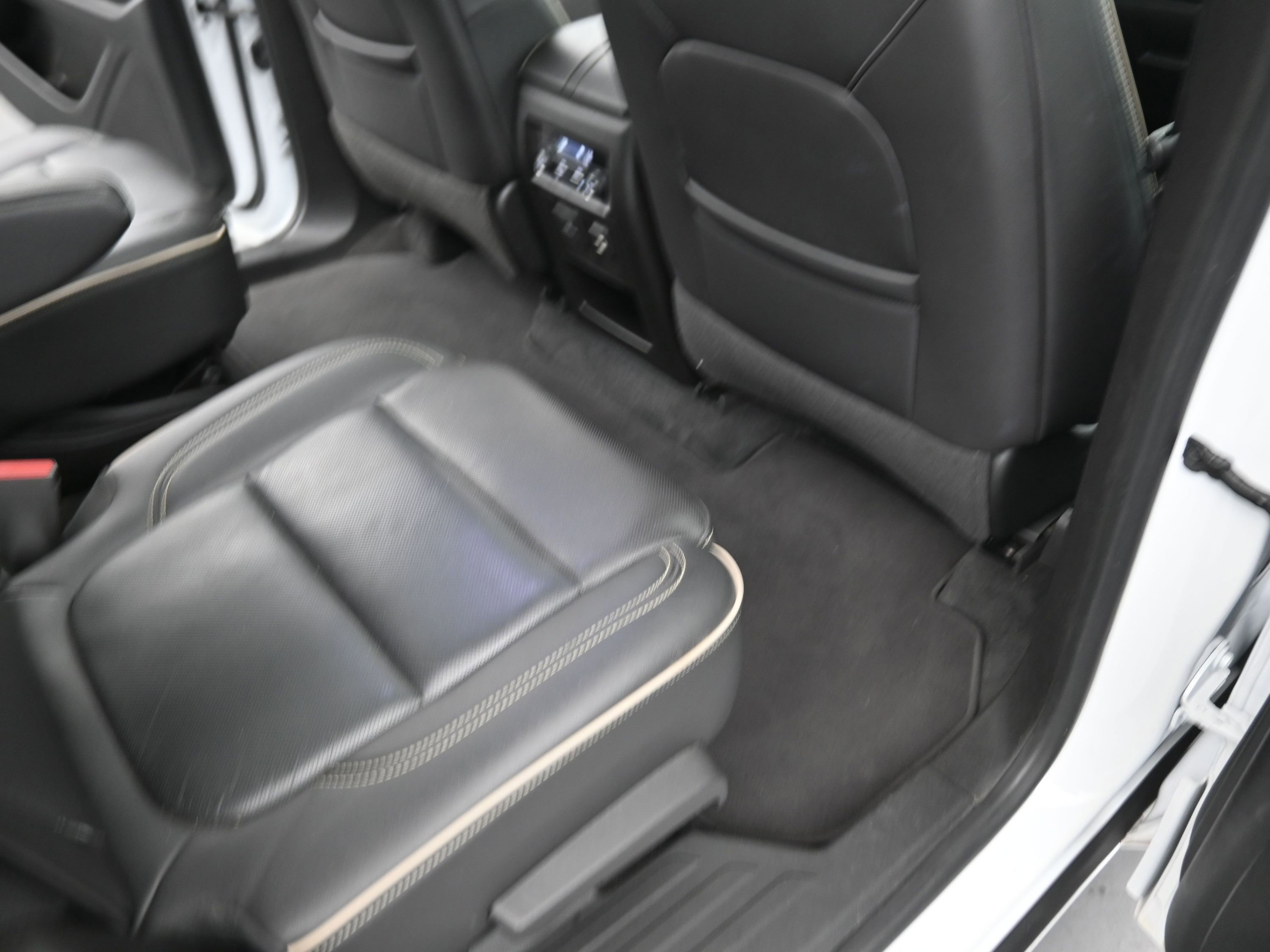 Used 2023 Chevrolet Traverse Premier image 20