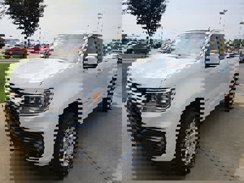 Used 2021 Chevrolet Colorado LT w/ Fleet Safety Package image 7