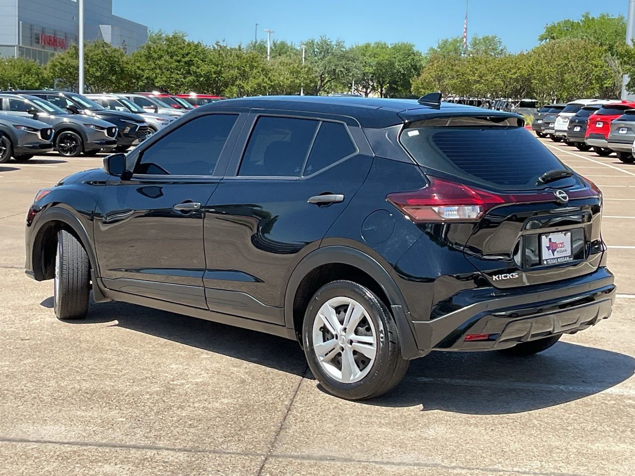 Used 2024 Nissan Kicks S image 7