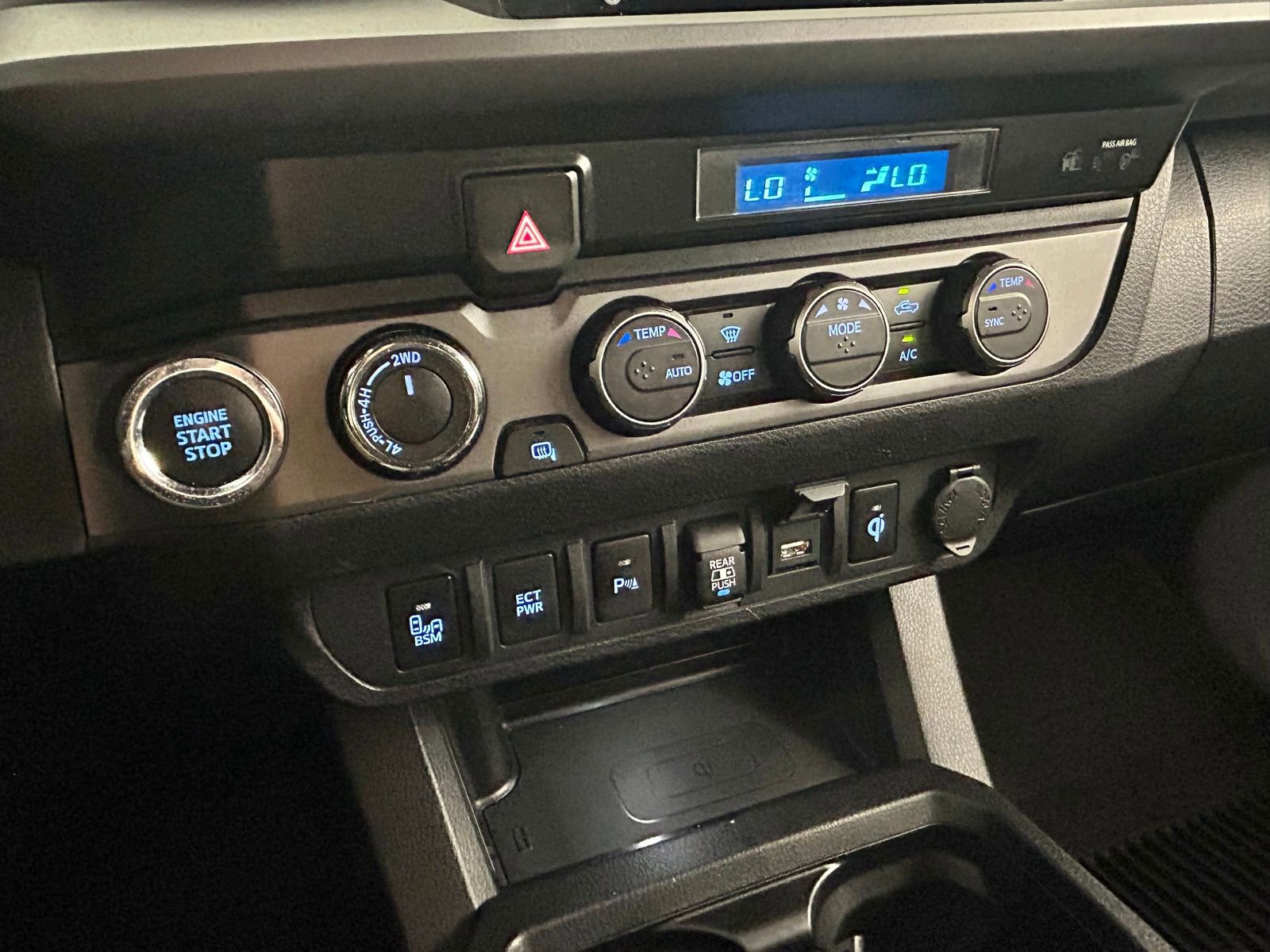 Used 2021 Toyota Tacoma TRD Off-Road w/ Technology Package image 20