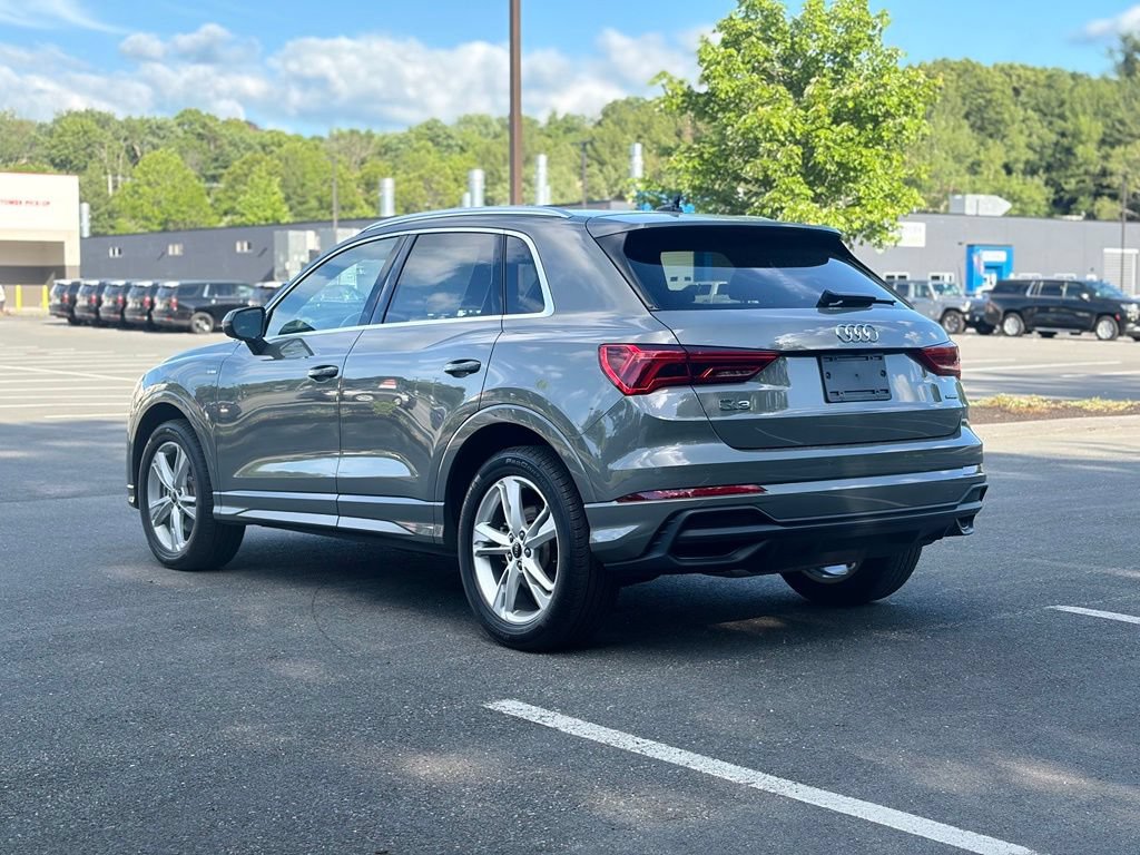 Used 2024 Audi Q3 2.0T Premium Plus w/ Premium Plus Package AWD/4WD image 4