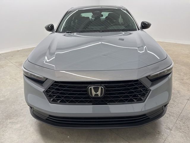 Used 2023 Honda Accord Sport image 2