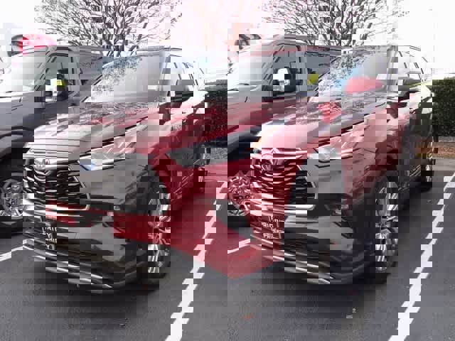 Used 2023 Toyota Highlander Platinum