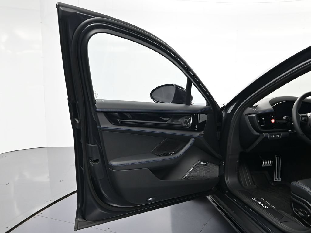 Certified 2026 Porsche Panamera Turbo S AWD/4WD image 16