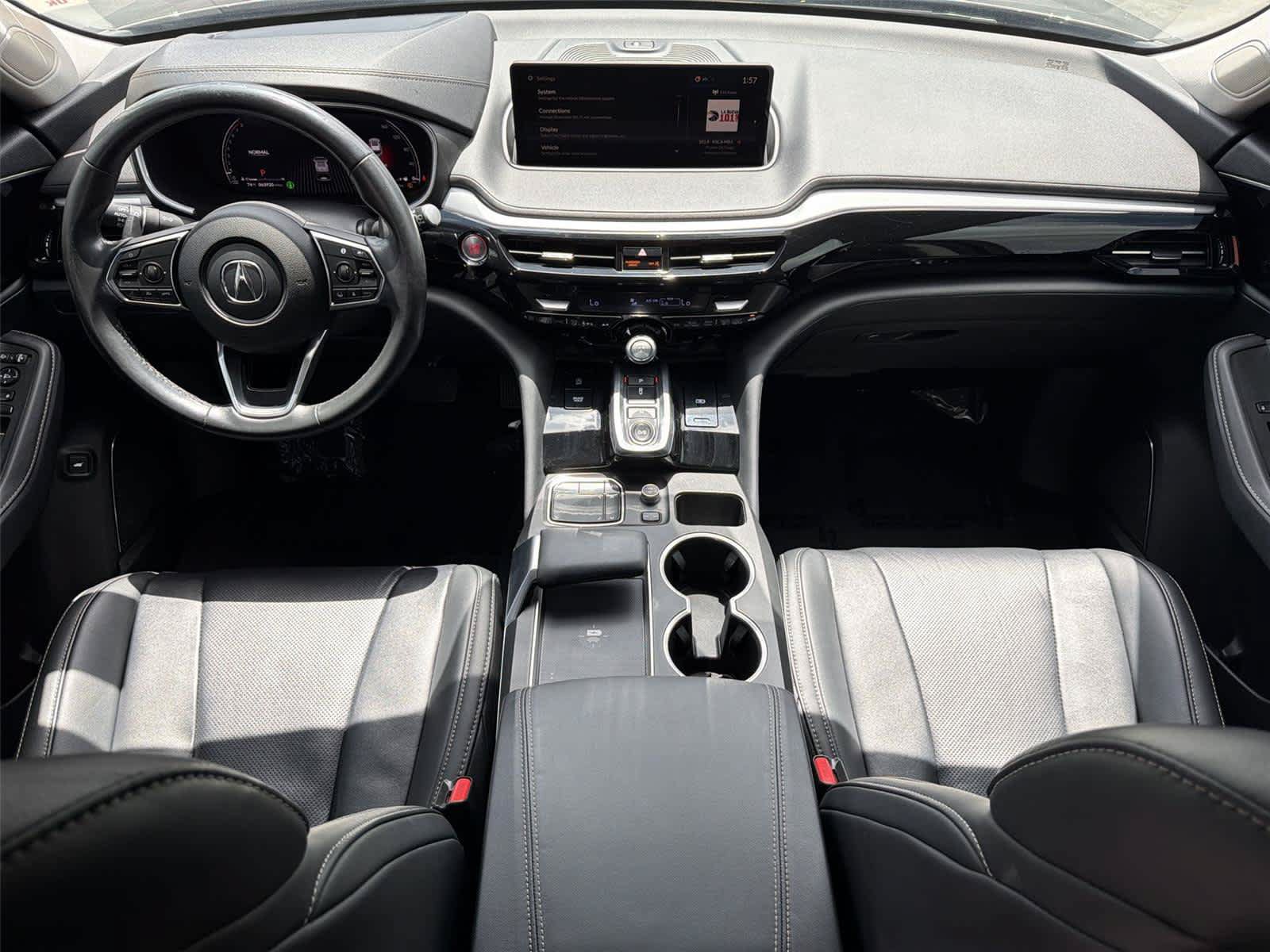 Certified 2023 Acura MDX FWD w/ Technology Package image 11